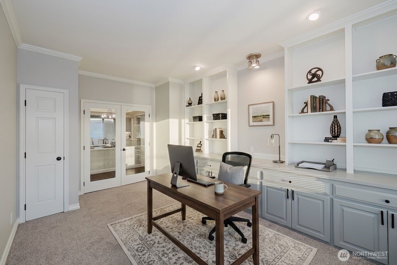 6010 Osprey Circle , Bremerton, WA 98312