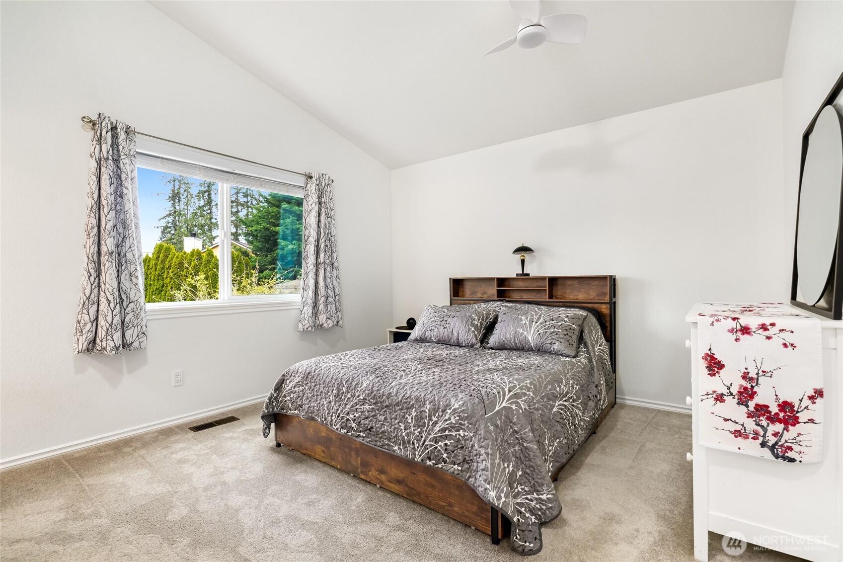 14435 82nd Avenue NE, Kirkland, WA 98034