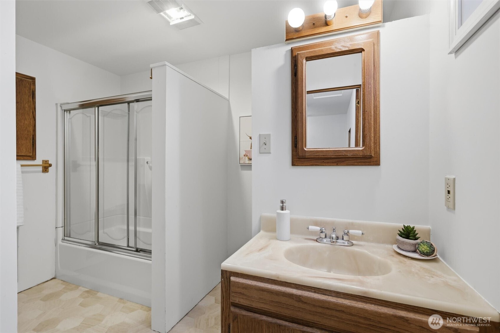 2602 Harrison Avenue , Everett, WA 98201