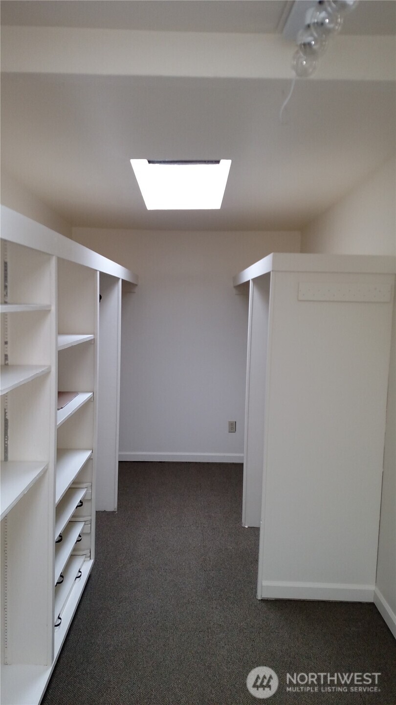 1259 Northlake Way NW, Bremerton, WA 98312