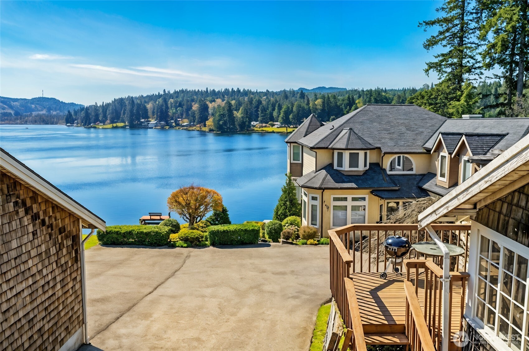 1259 Northlake Way NW, Bremerton, WA 98312