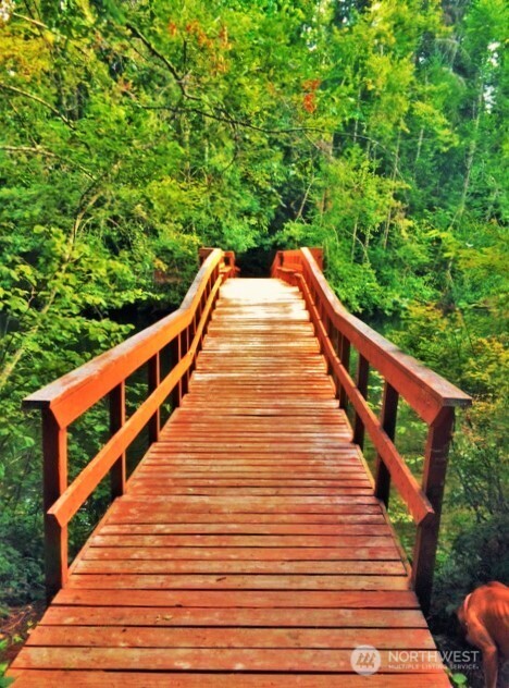 17922 Overlake Court SE, Yelm, WA 98597