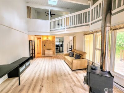 17922 Overlake Court SE, Yelm, WA 98597 - Photo 3