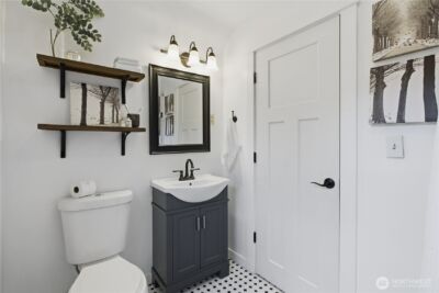 1031 N Steele Street , Tacoma, WA 98406 - Photo 18
