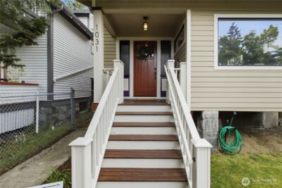 1031 N Steele Street , Tacoma, WA 98406 - Photo 2