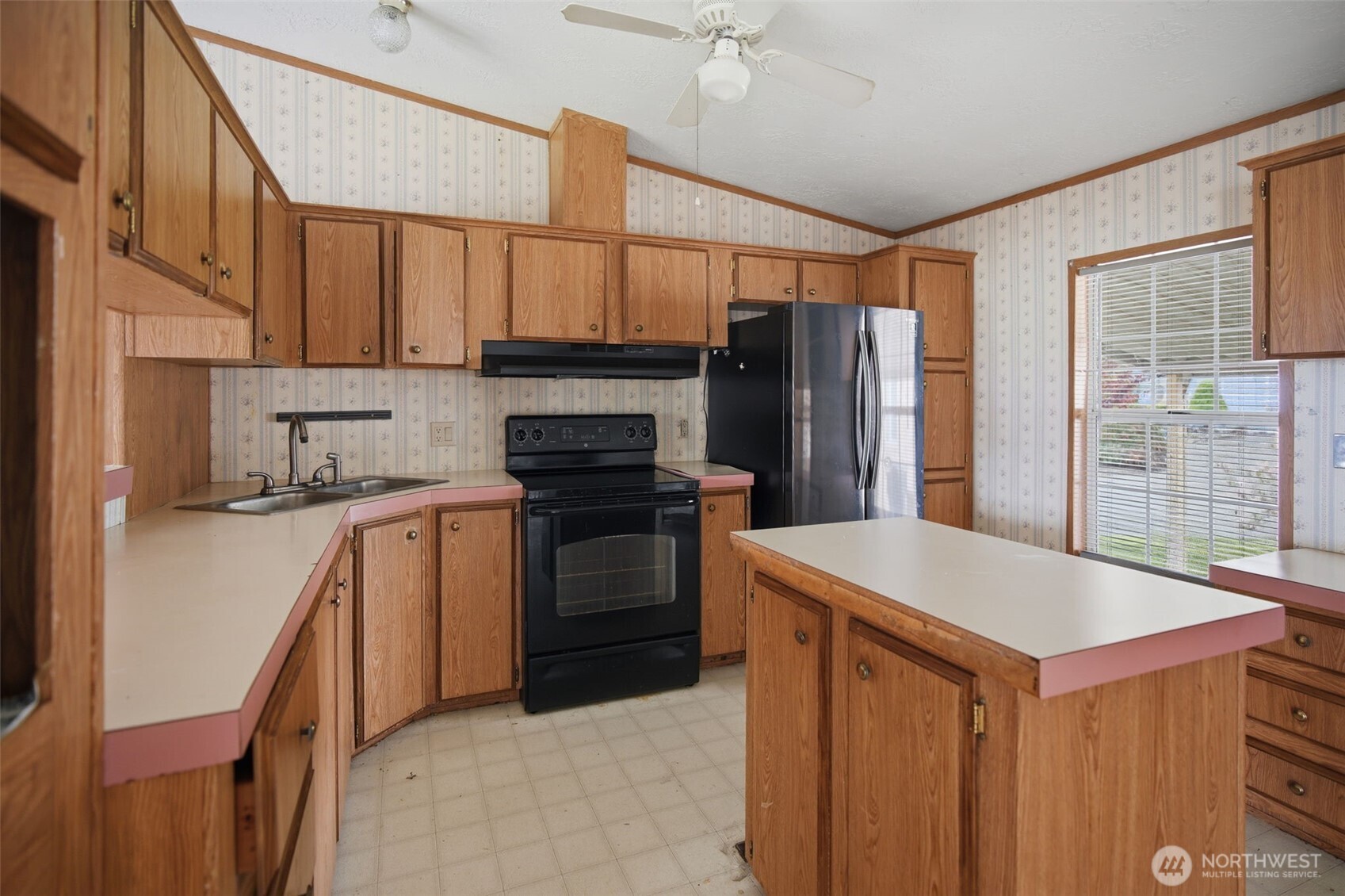 273 Holly Drive #16, Enumclaw, WA 98022