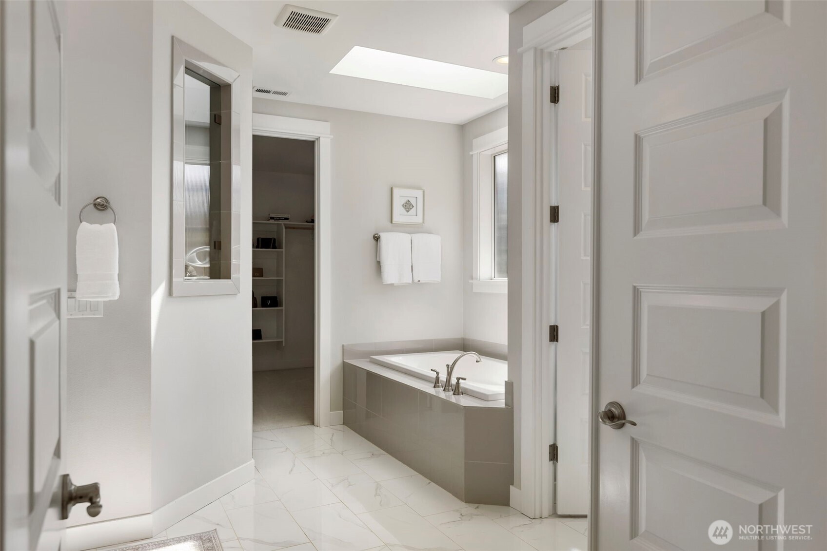 5493 Skyfall Place NW, Bremerton, WA 98312