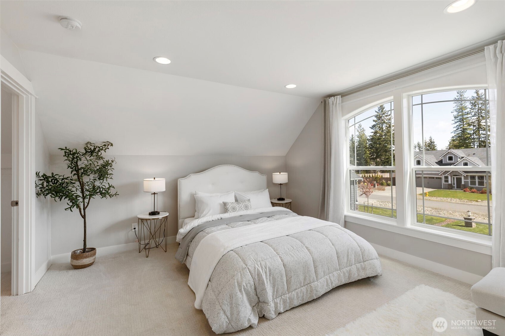 5493 Skyfall Place NW, Bremerton, WA 98312