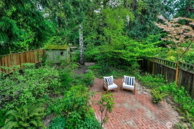 2046 26th Avenue E, Seattle, WA 98112 - Photo 16