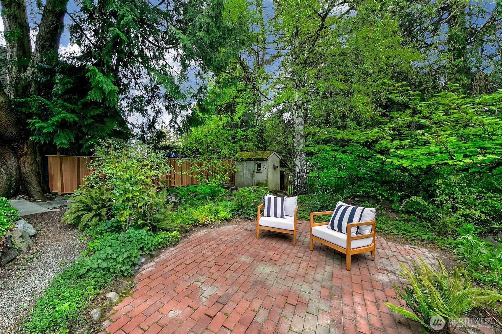 2046 26th Avenue E, Seattle, WA 98112