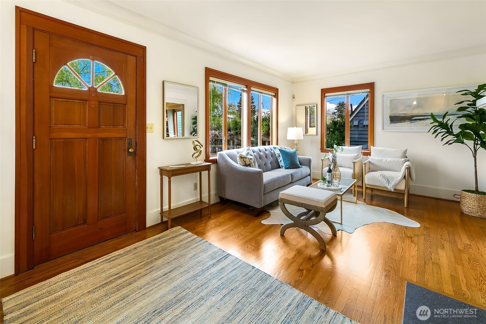 2046 26th Avenue E, Seattle, WA 98112