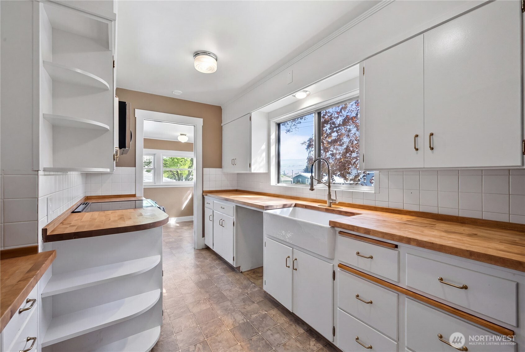 902 Washington Street , Wenatchee, WA 98801