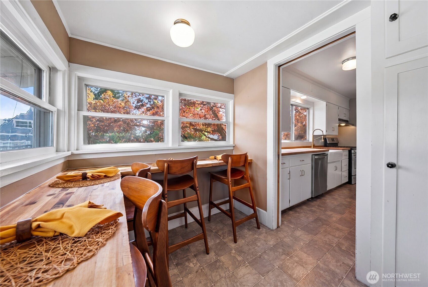902 Washington Street , Wenatchee, WA 98801
