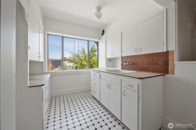 902 Washington Street , Wenatchee, WA 98801 - Photo 24