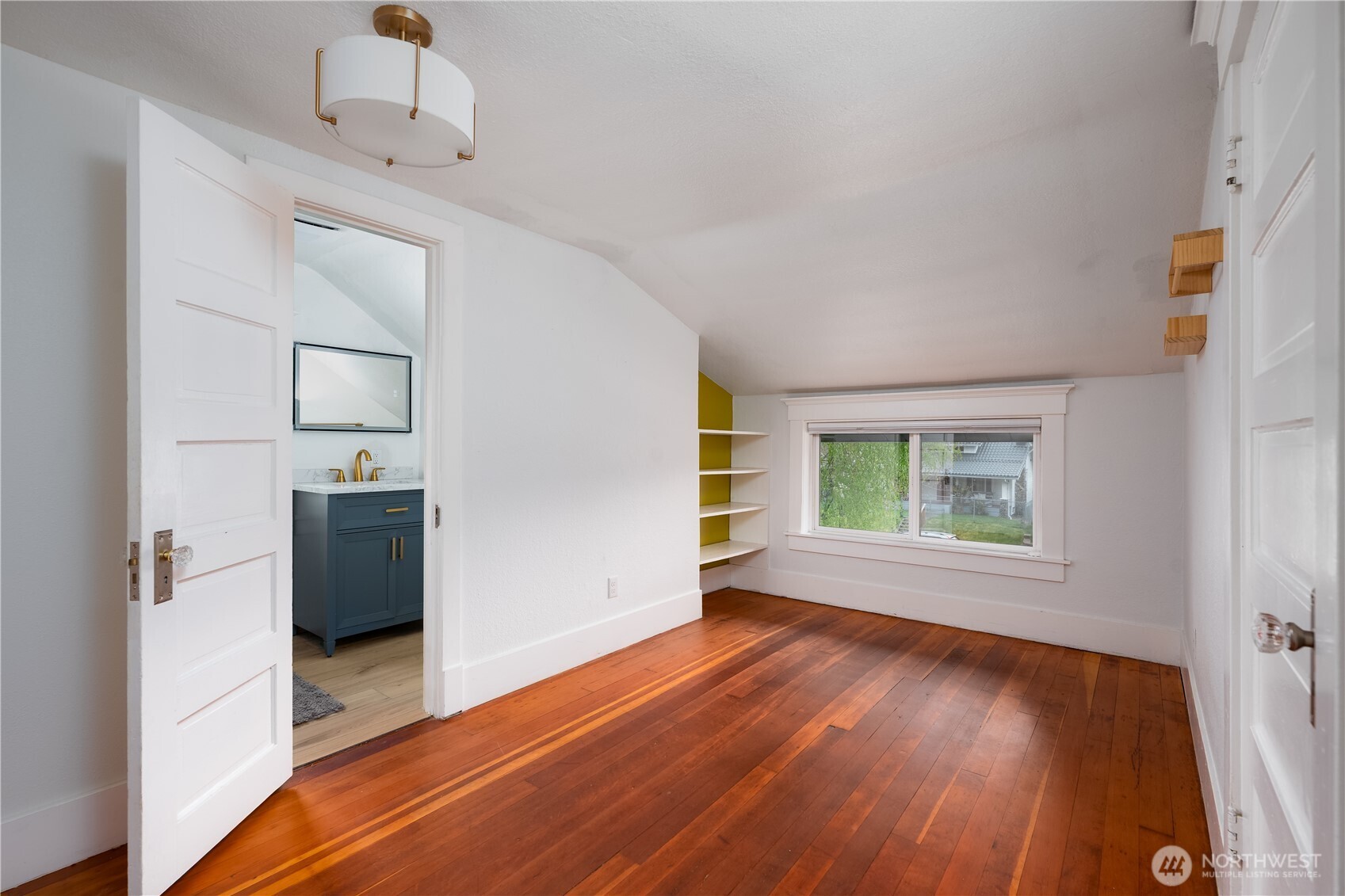 4112 S Park Avenue , Tacoma, WA 98418
