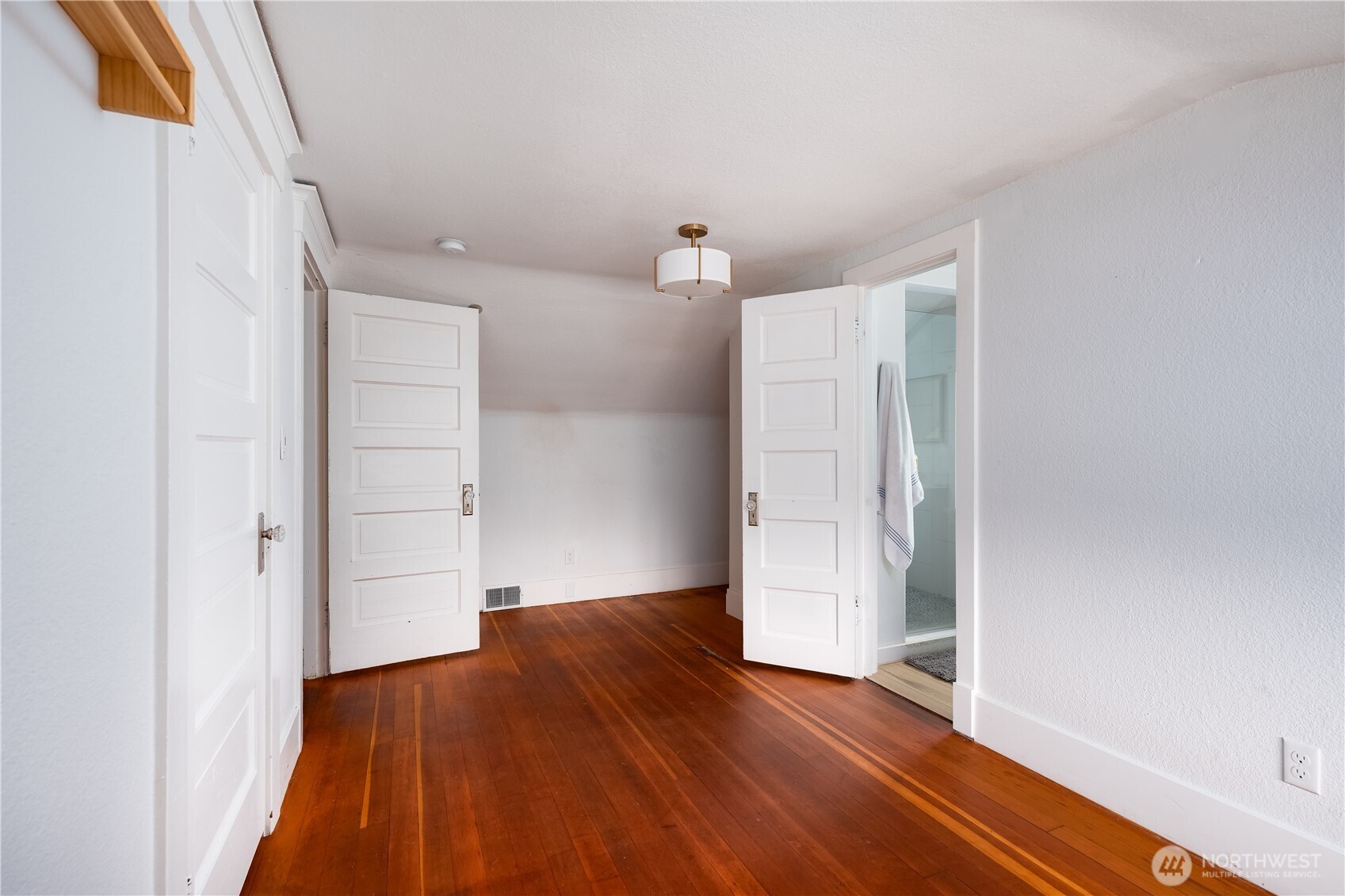 4112 S Park Avenue , Tacoma, WA 98418