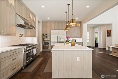 811 245th Place NE, Sammamish, WA 98074 - Photo 14