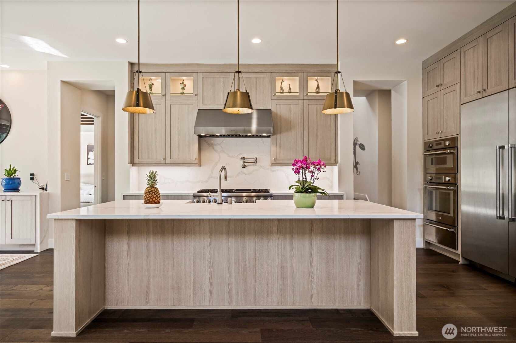811 245th Place NE, Sammamish, WA 98074