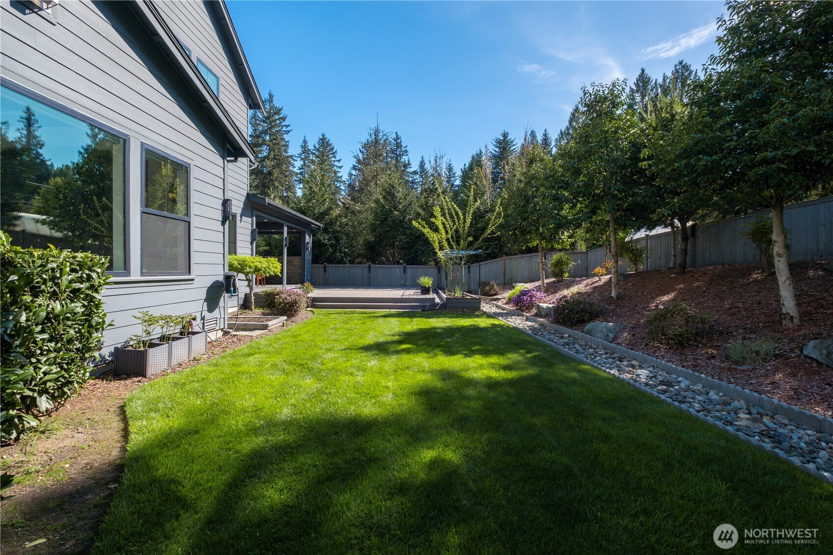 811 245th Place NE, Sammamish, WA 98074