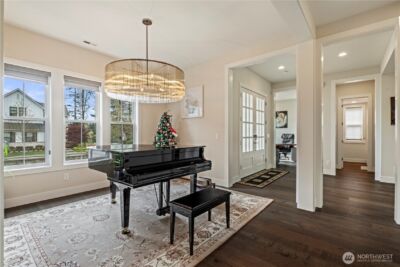 811 245th Place NE, Sammamish, WA 98074 - Photo 8