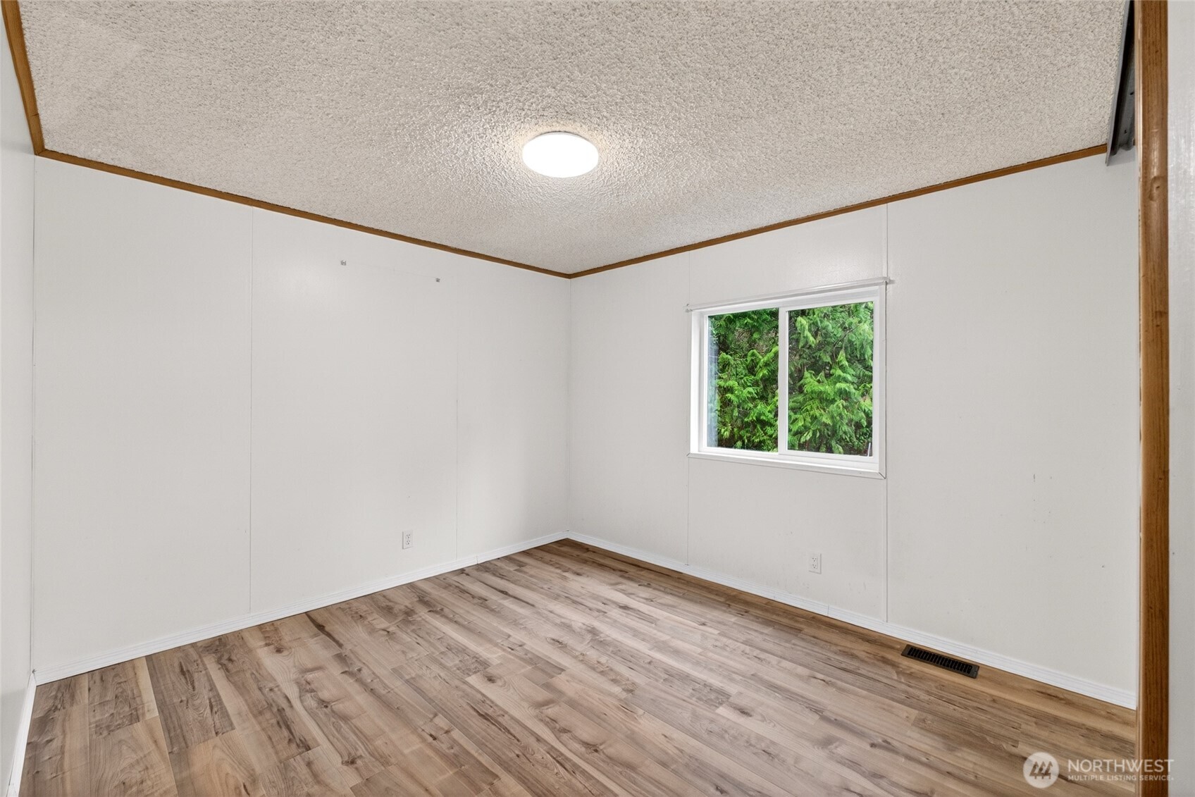 36412 86th Avenue Ct E, Eatonville, WA 98328