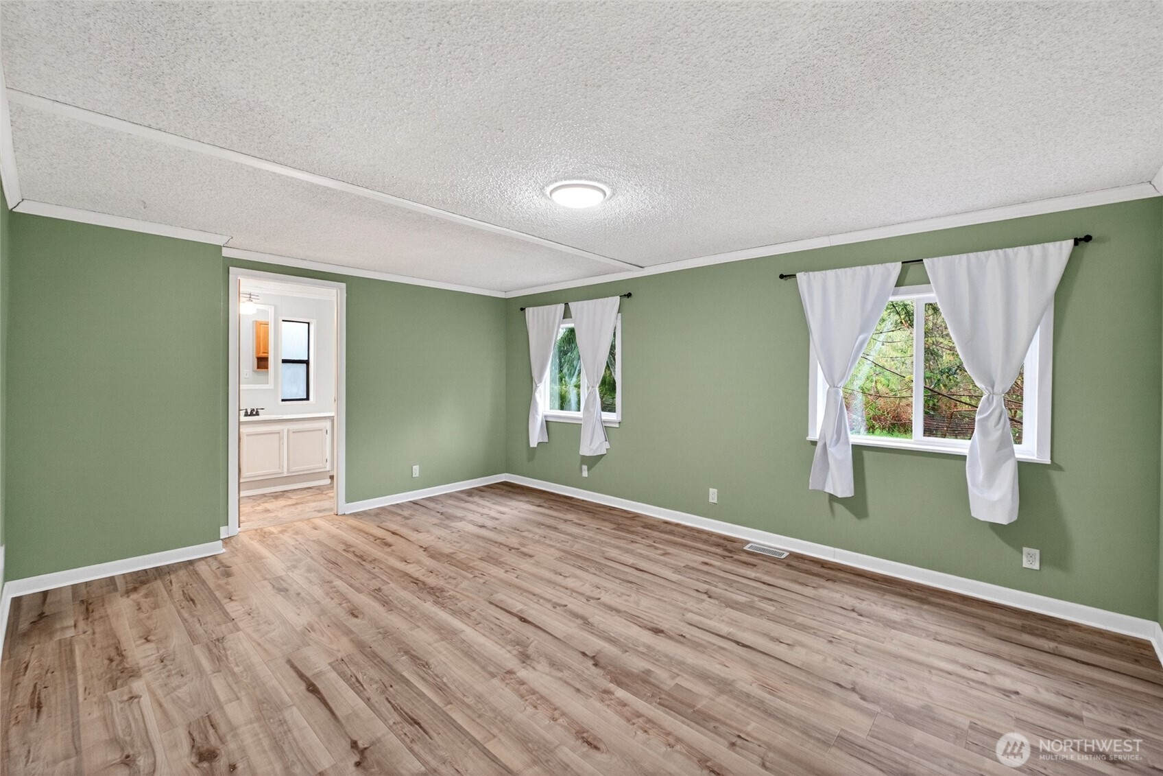 36412 86th Avenue Ct E, Eatonville, WA 98328
