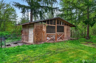 36412 86th Avenue Ct E, Eatonville, WA 98328 - Photo 33
