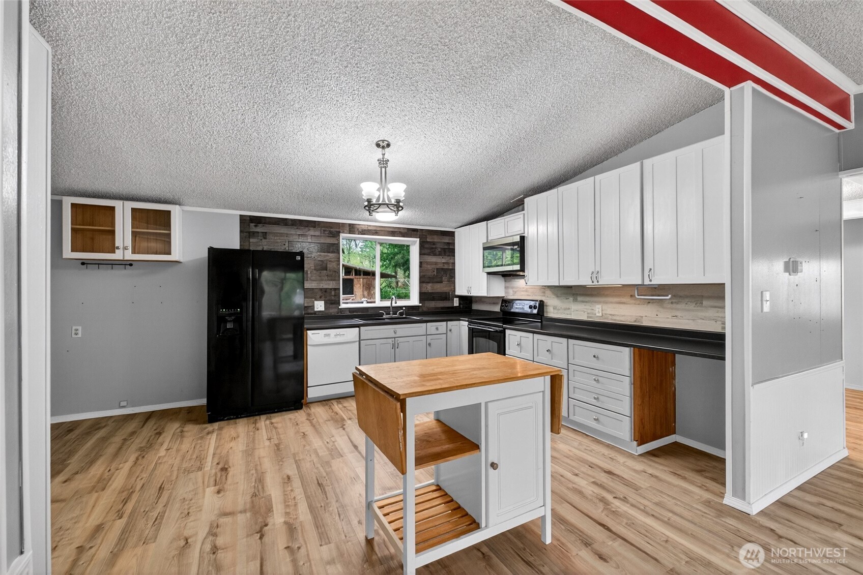 36412 86th Avenue Ct E, Eatonville, WA 98328