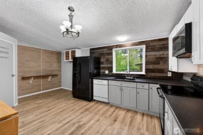 36412 86th Avenue Ct E, Eatonville, WA 98328 - Photo 10