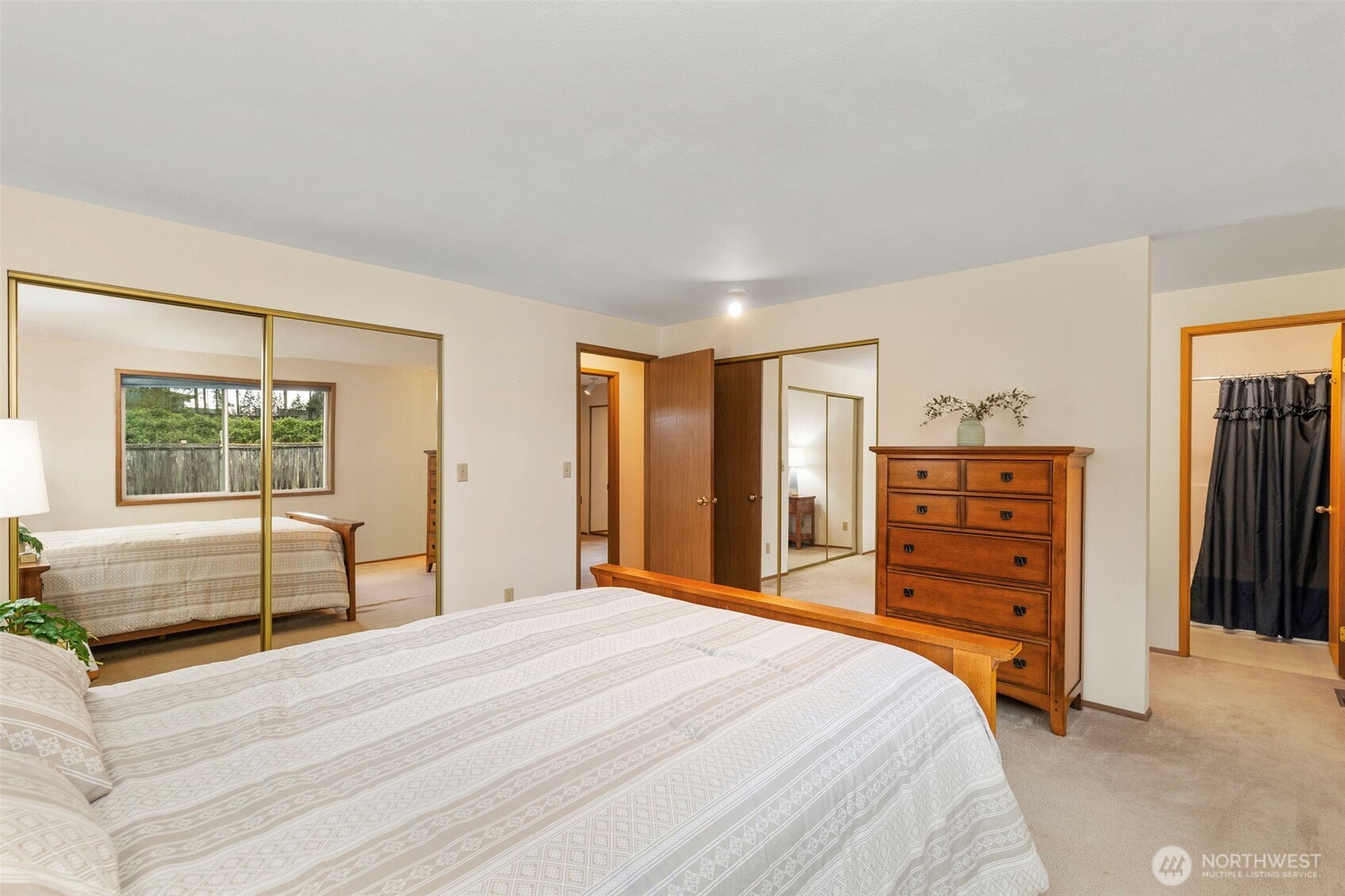 4711 NW Cascade Street , Silverdale, WA 98383