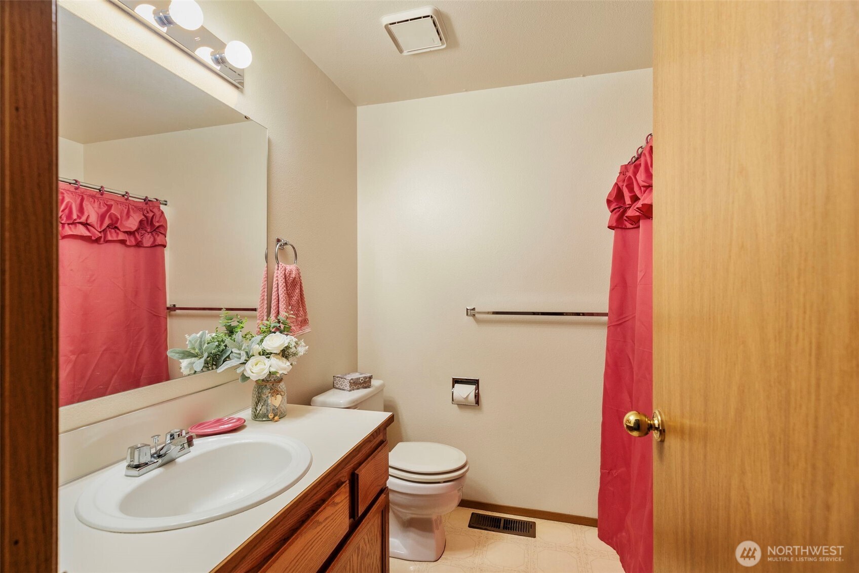 4711 NW Cascade Street , Silverdale, WA 98383