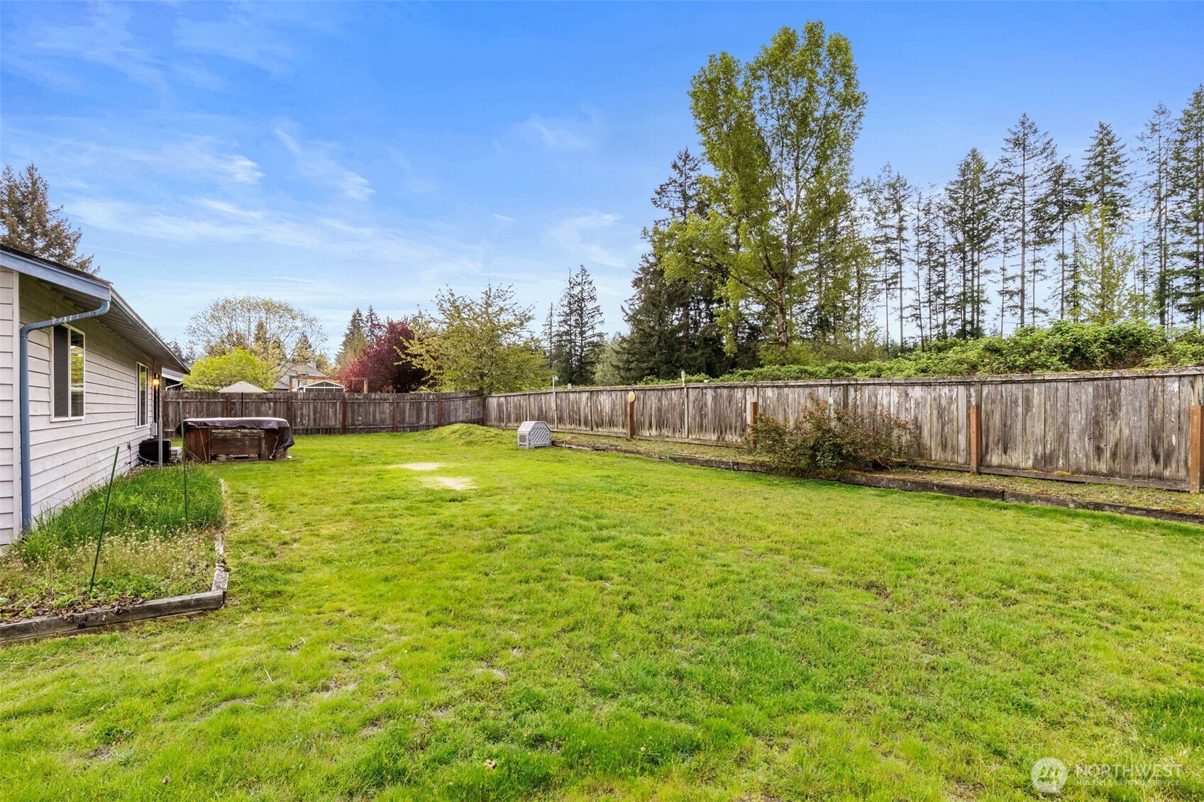 4711 NW Cascade Street , Silverdale, WA 98383