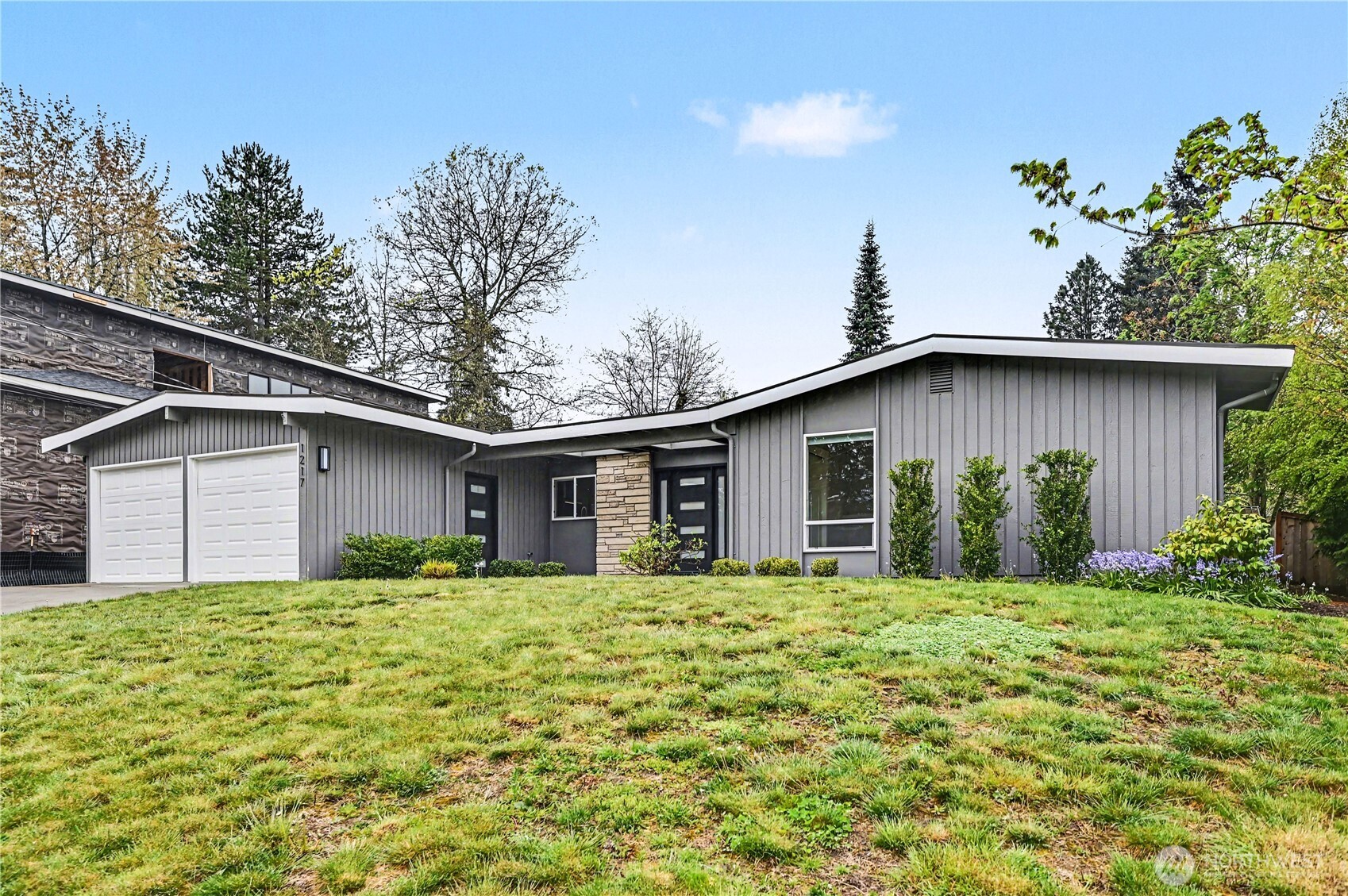 1217 150th Avenue SE, Bellevue, WA 98007