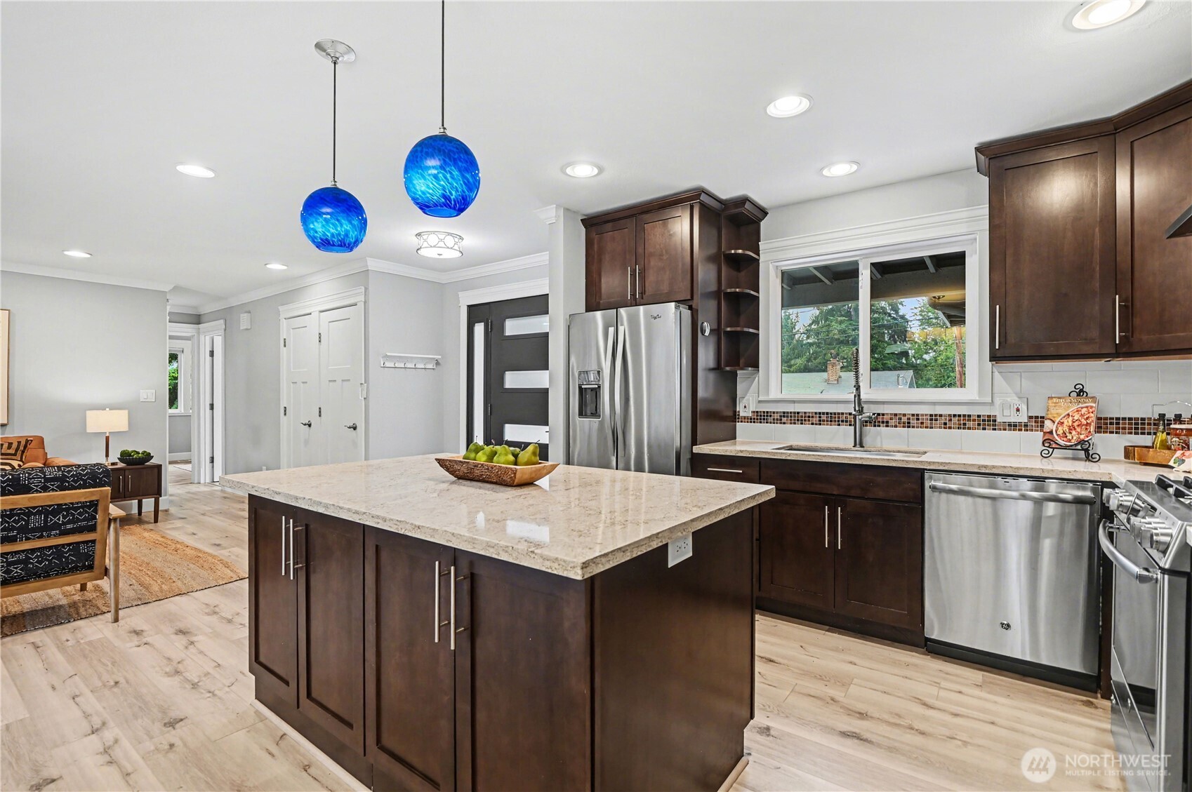 1217 150th Avenue SE, Bellevue, WA 98007