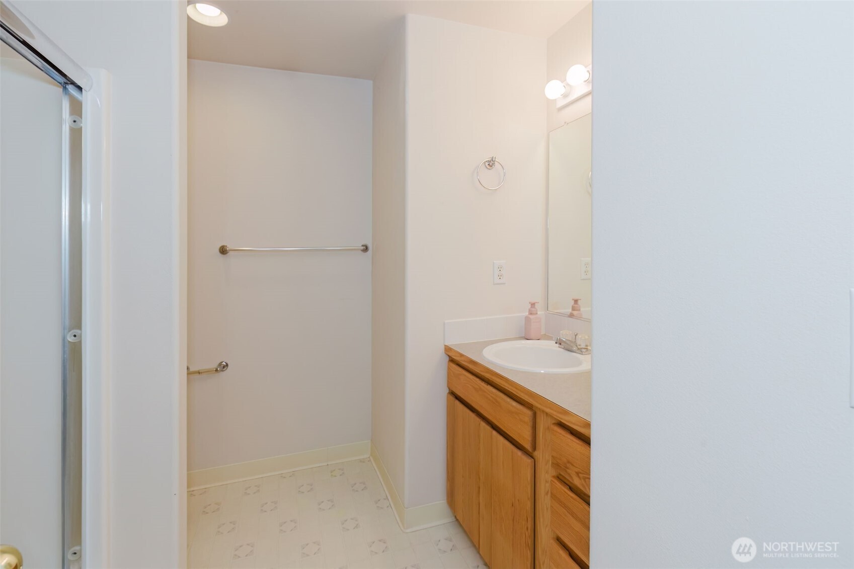 8324 Sweetbrier Loop SE, Olympia, WA 98513