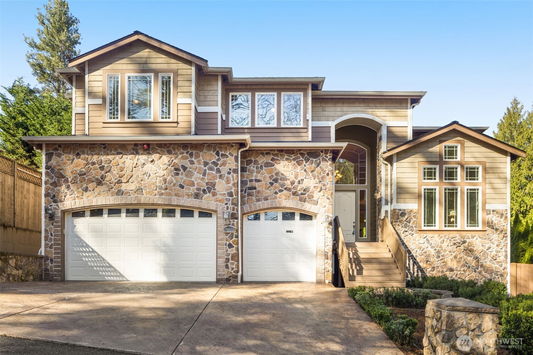 18638 92nd Avenue NE, Bothell, WA 98011