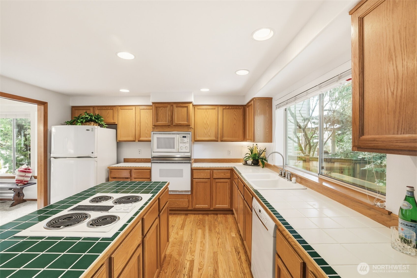 32413 7th Avenue SW, Federal Way, WA 98023