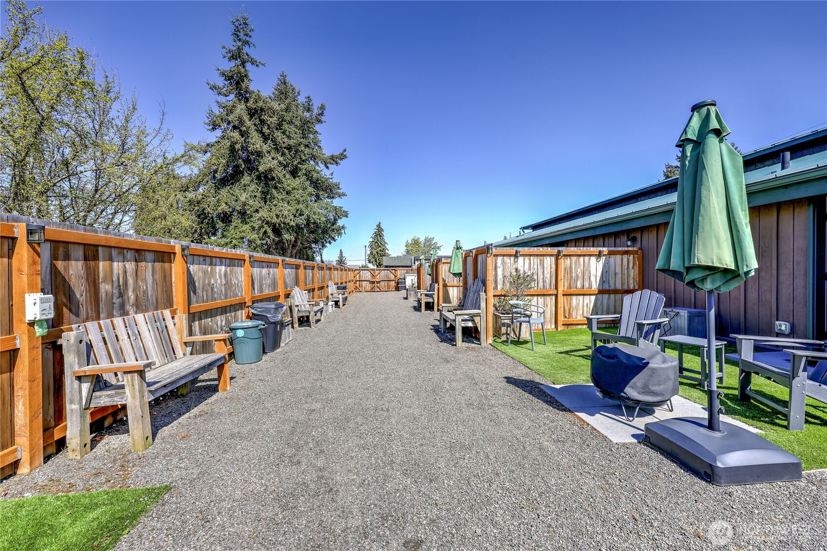 711 Carlsborg Road , Sequim, WA 98382