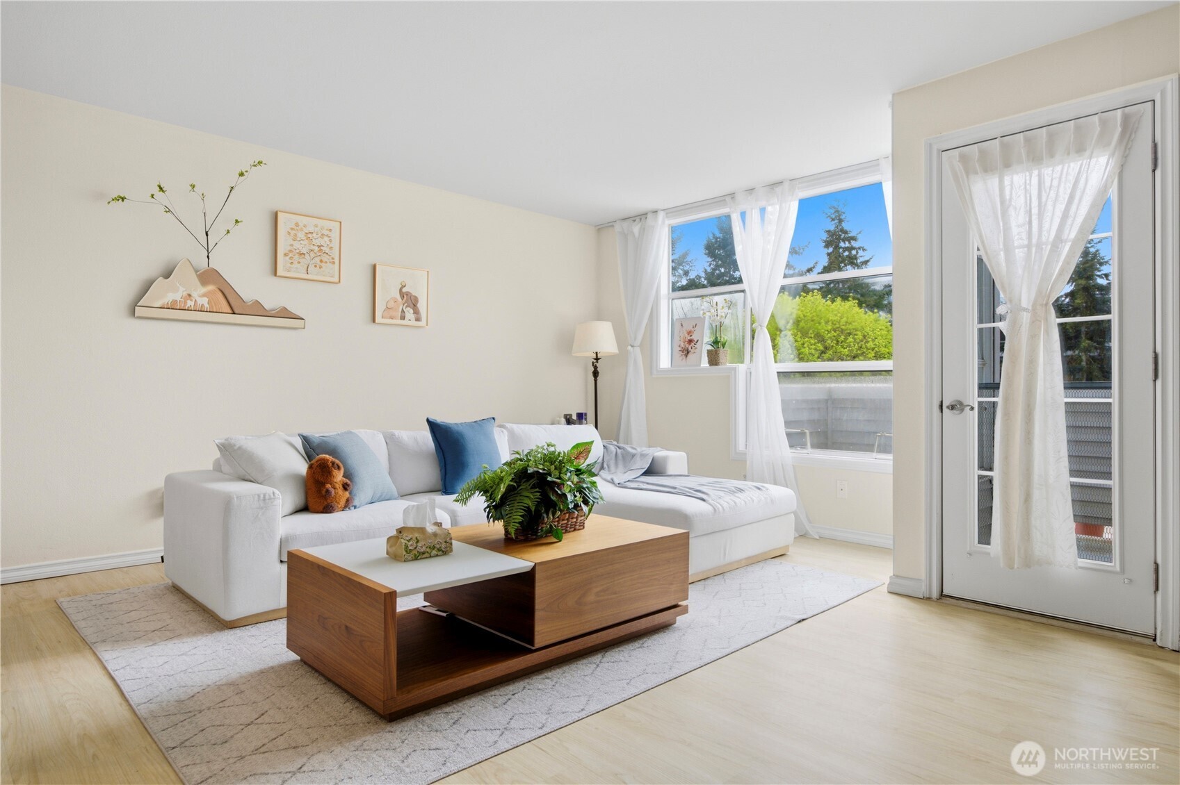436 4th Ave #436, Kirkland, WA 98033