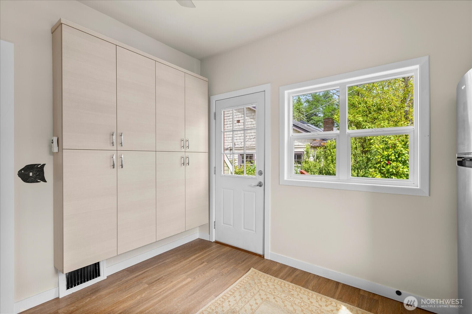 1322 NE 70th Street , Seattle, WA 98115-5631
