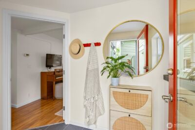 1322 NE 70th Street , Seattle, WA 98115-5631 - Photo 20
