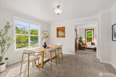 1322 NE 70th Street , Seattle, WA 98115-5631 - Photo 9