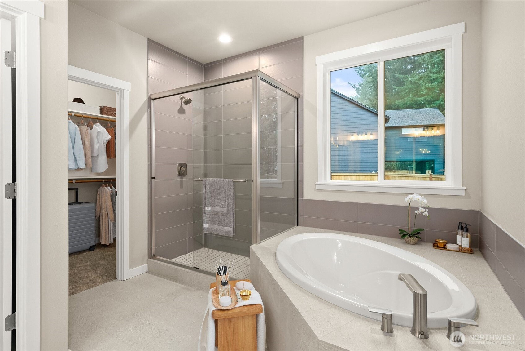 5216 Klahanie Drive NW, Olympia, WA 98502