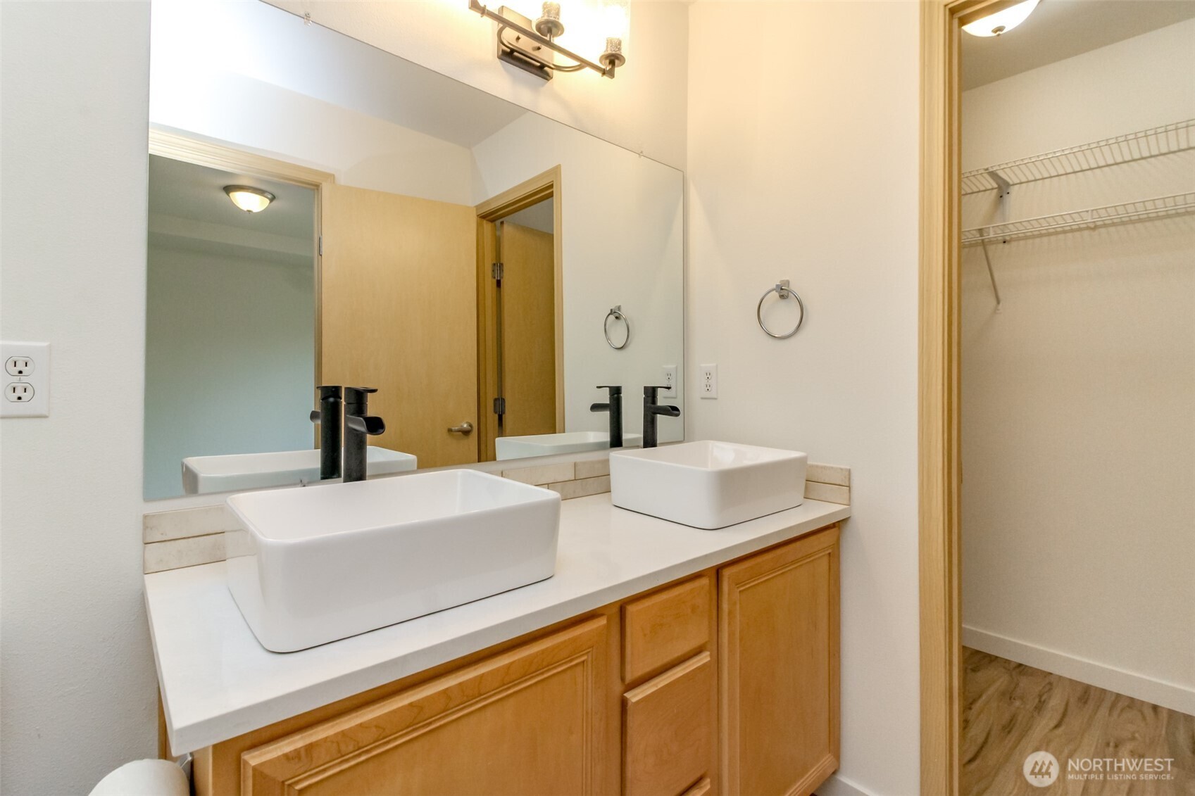 14810 68th Ave E , Puyallup, WA 98375