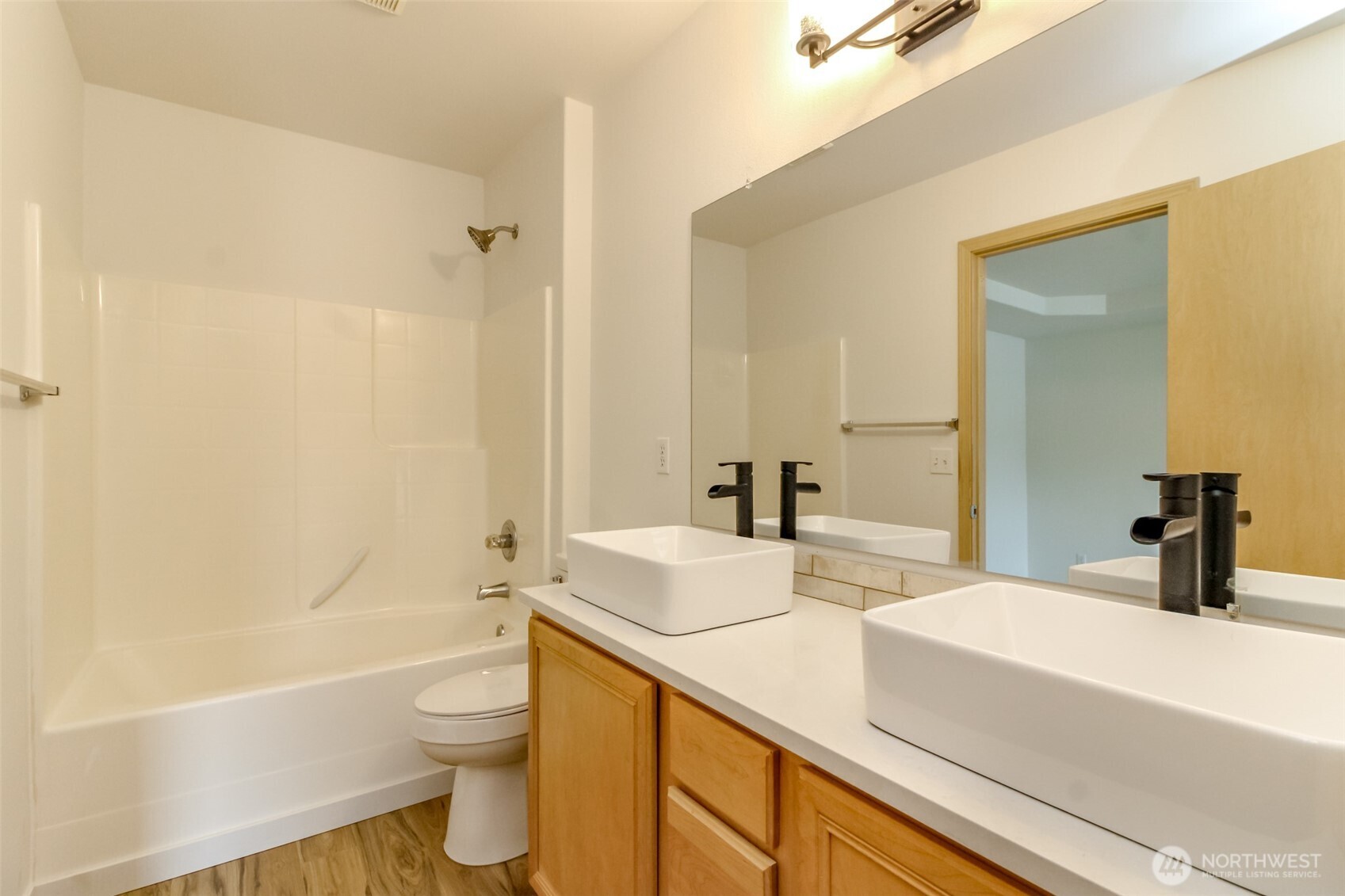 14810 68th Ave E , Puyallup, WA 98375