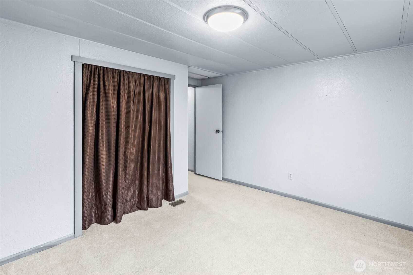 1251 SE Carl Pickle Drive , Port Orchard, WA 98366