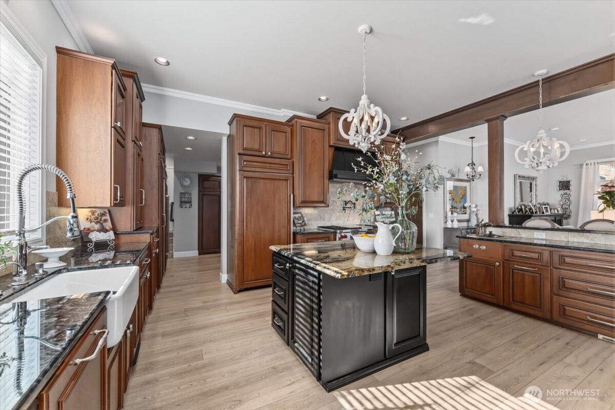 3300 S Lakeshore Rd , Chelan, WA 98816
