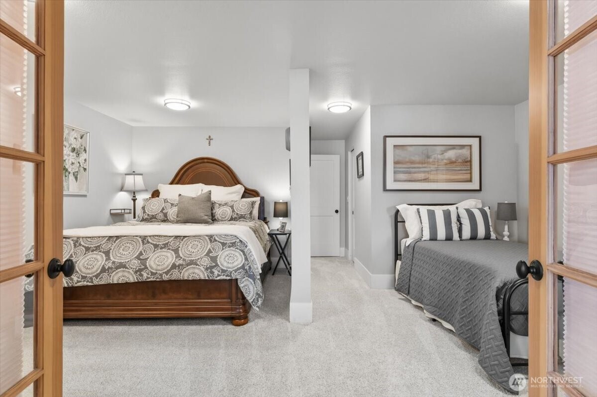 3300 S Lakeshore Rd , Chelan, WA 98816