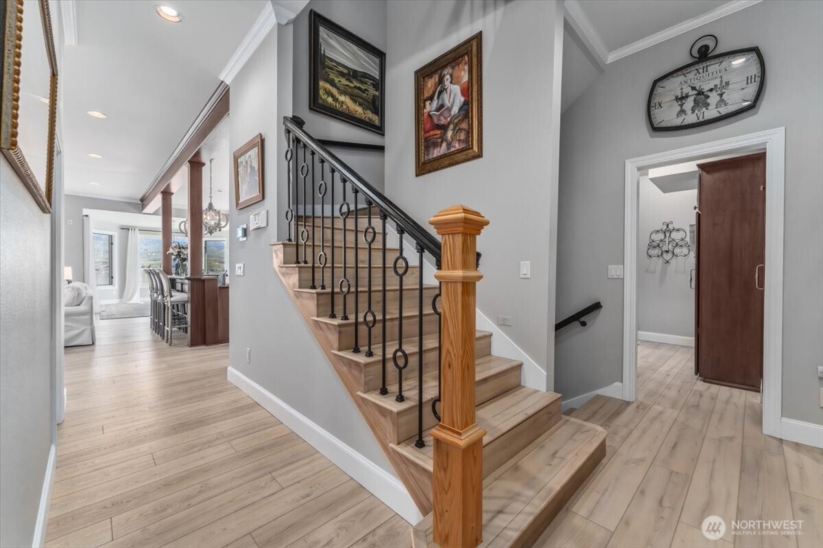 3300 S Lakeshore Rd , Chelan, WA 98816