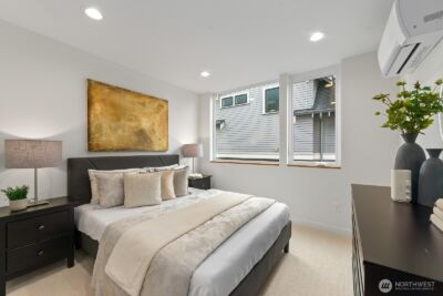 4116 A Burke Avenue N, Seattle, WA 98103 - Photo 25